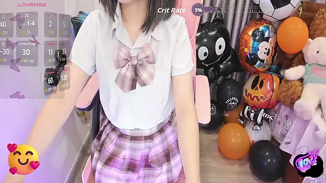 Yuka Chan online show from 31, 10, 2025