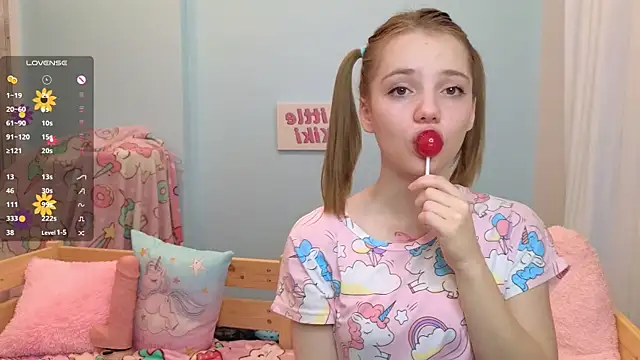 PrincessLittleKiki online show from 16, 10, 2025
