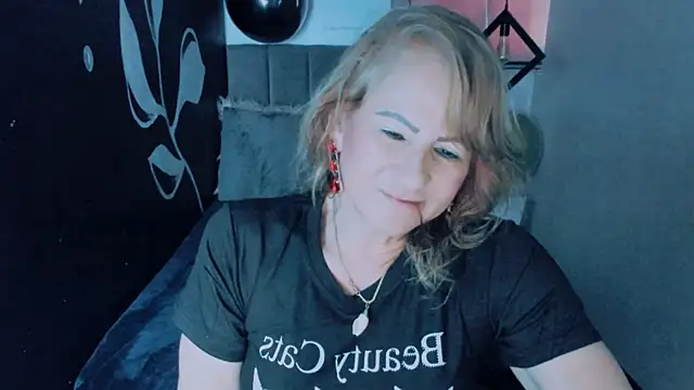 ScarletHoot  online show from 6, 12, 2024