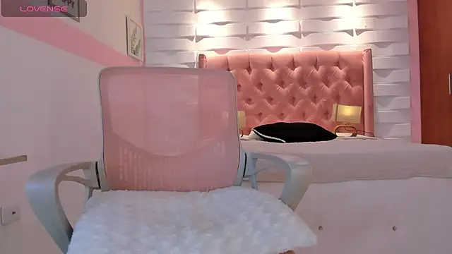 mhelissaw online show from 2, 1, 2025