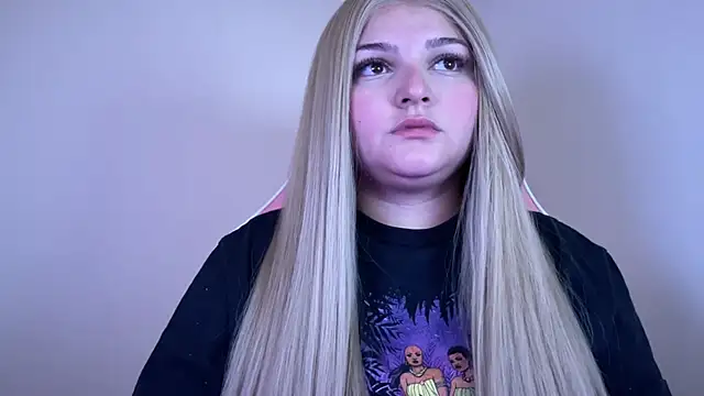 SweetPaige  online show from 3, 2, 2025