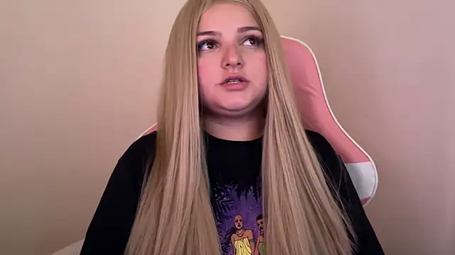 SweetPaige  online show from 6, 2, 2025