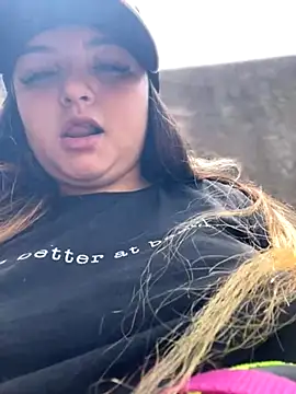 SweetPaige  online show from 4, 11, 2025