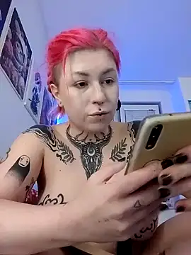Snapshot of divine_eve chatting on 4, 2, 2025 divine eve online show from 4, 2, 2025