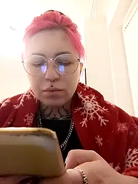 Snapshot of divine_eve chatting on 11, 2, 2025 divine eve online show from 11, 2, 2025