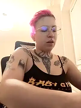 Snapshot of divine_eve chatting on 23, 2, 2025 divine eve online show from 23, 2, 2025