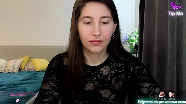 Snapshot of marrycolins chatting on 18, 1, 2026 marrycolins online show from 18, 1, 2026