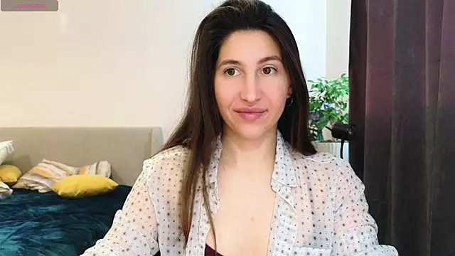 Snapshot of marrycolins chatting on 25, 2, 2026 marrycolins online show from 25, 2, 2026