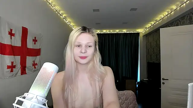 sashakiss99 online show from 4, 2, 2025