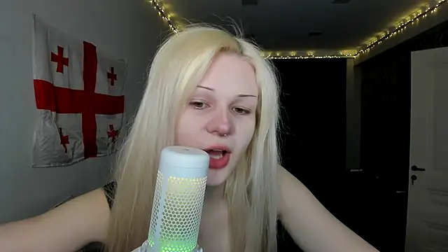 sashakiss99 online show from 28, 2, 2025