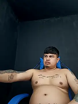 Snapshot of DickMasterfindom chatting on 1, 2, 2026 DickMasterfindom online show from 1, 2, 2026