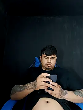 Snapshot of DickMasterfindom chatting on 5, 2, 2026 DickMasterfindom online show from 5, 2, 2026