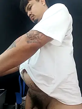 Snapshot of DickMasterfindom chatting on 15, 2, 2026 DickMasterfindom online show from 15, 2, 2026