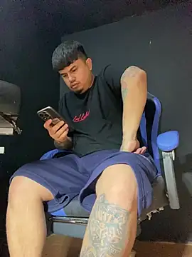 Snapshot of DickMasterfindom chatting on 7, 7, 2026 DickMasterfindom online show from 7, 7, 2026