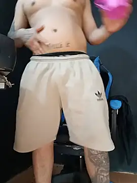 Snapshot of DickMasterfindom chatting on 12, 7, 2026 DickMasterfindom online show from 12, 7, 2026