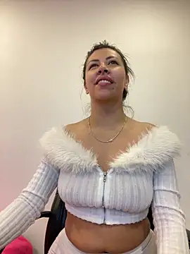 Alanna atm  online show from 6, 3, 2026