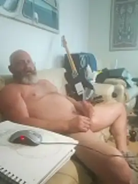 iambradz online show from 1, 11, 2025