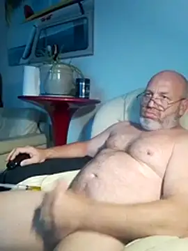 iambradz online show from 18, 4, 2026