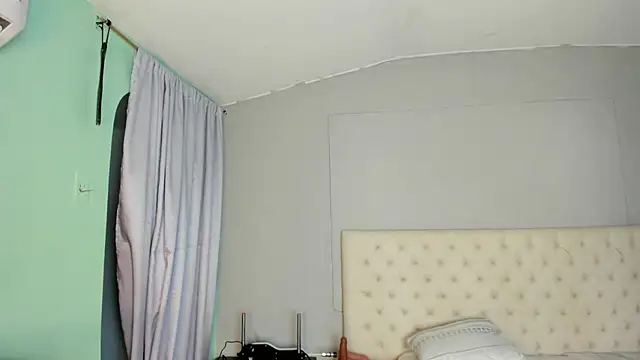 Snapshot of nami_sam01 chatting on 8, 10, 2025 nami sam01 online show from 8, 10, 2025