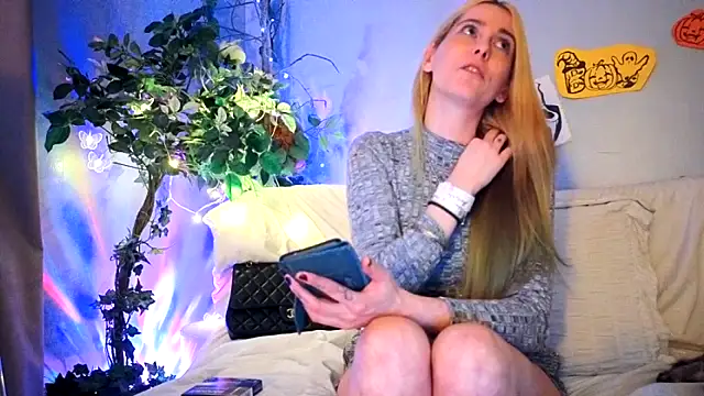 CanadianBeaver6969 online show from 17, 10, 2025