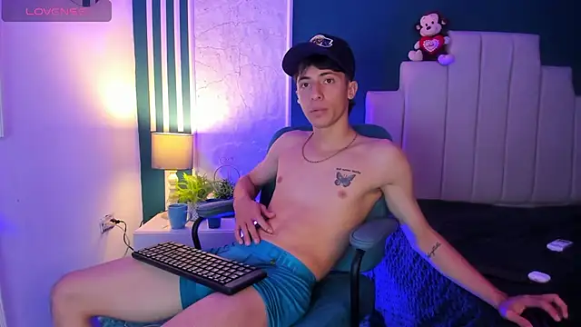 Snapshot of AlessandroDybala chatting on 19, 2, 2025 AlessandroDybala online show from 19, 2, 2025