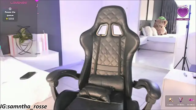 Leyli Doll online show from 6, 11, 2025