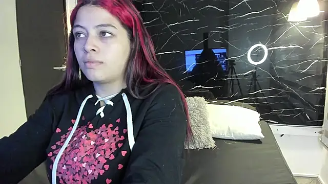 Snapshot of Sofiia-Rubb chatting on 29, 4, 2026 Sofiia-Rubb online show from 29, 4, 2026