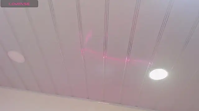 candy lux  online show from 13, 4, 2026