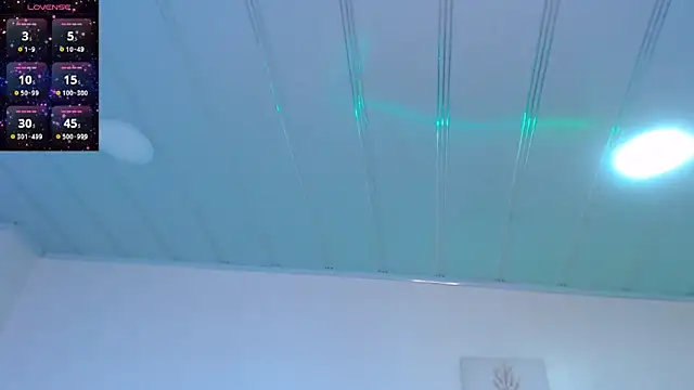 candy lux  online show from 16, 4, 2026