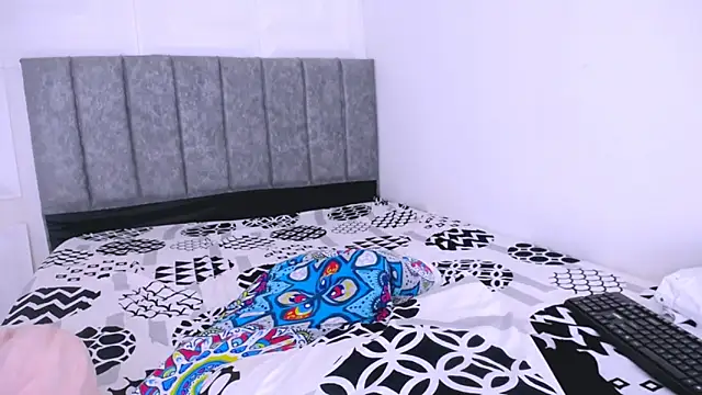 nataly red online show from 17, 2, 2025