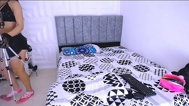 nataly red online show from 25, 2, 2025