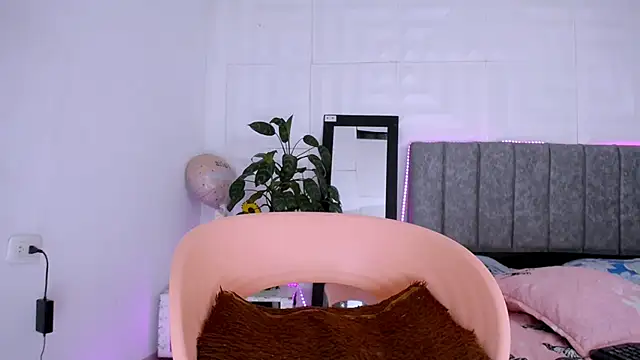 nataly red online show from 11, 11, 2025