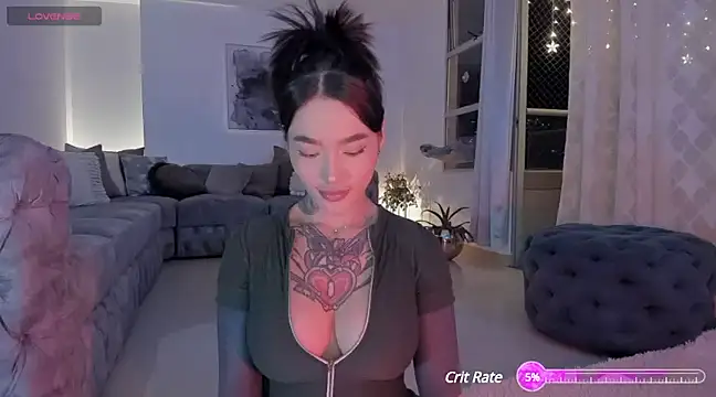 Snapshot of vangie_ chatting on 13, 12, 2024 vangie online show from 13, 12, 2024