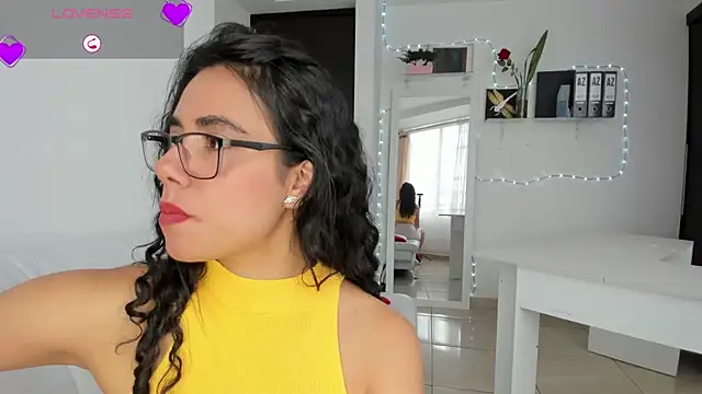 Snapshot of susana_monroy chatting on 7, 2, 2026 susana monroy online show from 7, 2, 2026