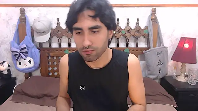 Snapshot of MilanZaire chatting on 18, 3, 2025 MilanZaire online show from 18, 3, 2025