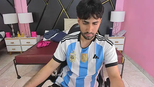 MilanZaire online show from 23, 11, 2025