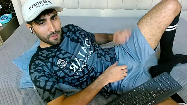 MilanZaire online show from 15, 12, 2025