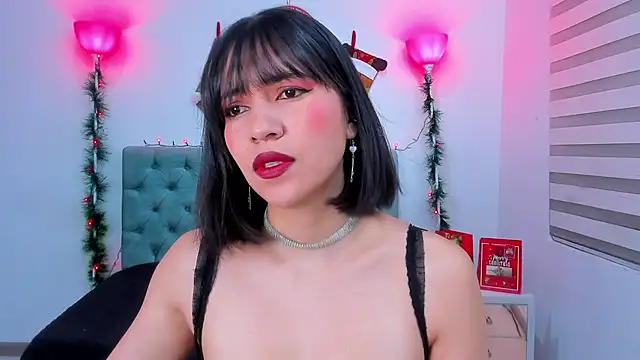 Snapshot of lina_bedoya_ chatting on 13, 12, 2024 lina bedoya online show from 13, 12, 2024