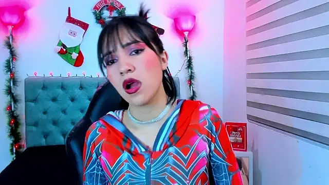 Snapshot of lina_bedoya_ chatting on 14, 12, 2024 lina bedoya online show from 14, 12, 2024