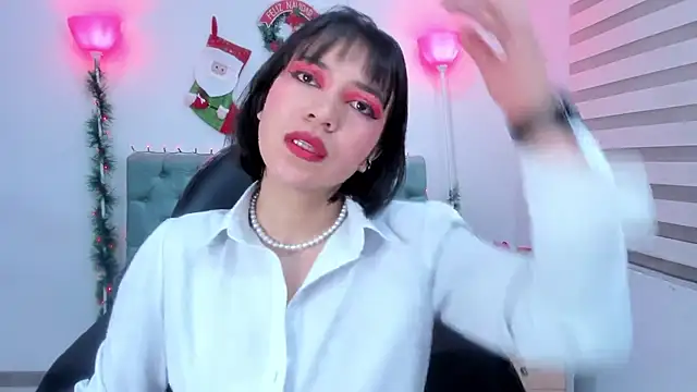 Snapshot of lina_bedoya_ chatting on 26, 12, 2024 lina bedoya online show from 26, 12, 2024
