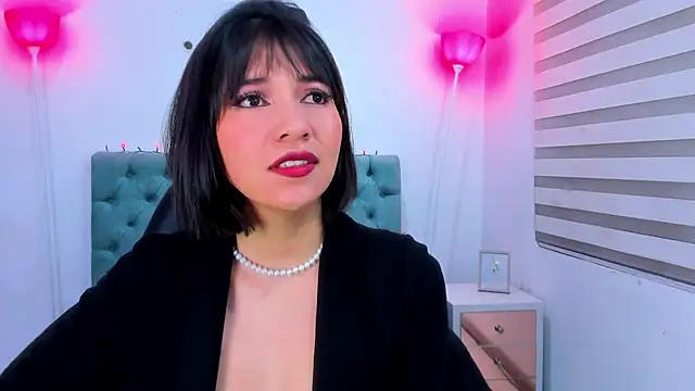 Snapshot of lina_bedoya_ chatting on 18, 1, 2025 lina bedoya online show from 18, 1, 2025