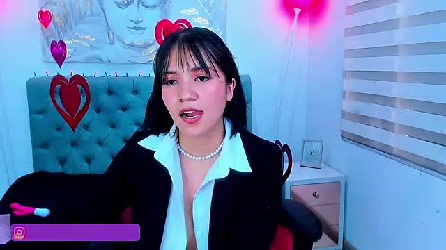 Snapshot of lina_bedoya_ chatting on 13, 2, 2025 lina bedoya online show from 13, 2, 2025