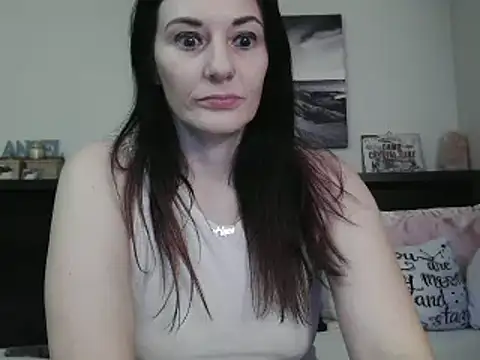 CrystalLakeXO online show from 4, 2, 2025