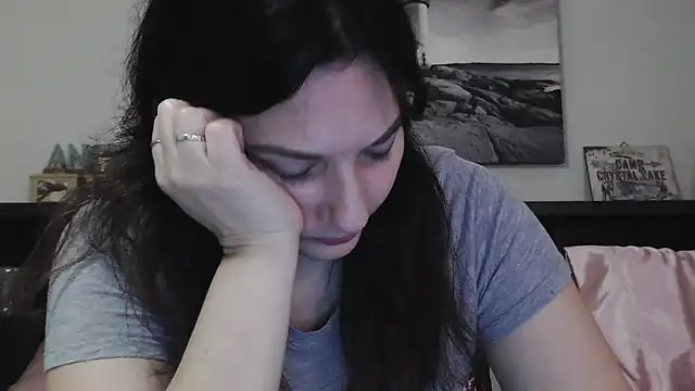 CrystalLakeXO online show from 9, 2, 2025