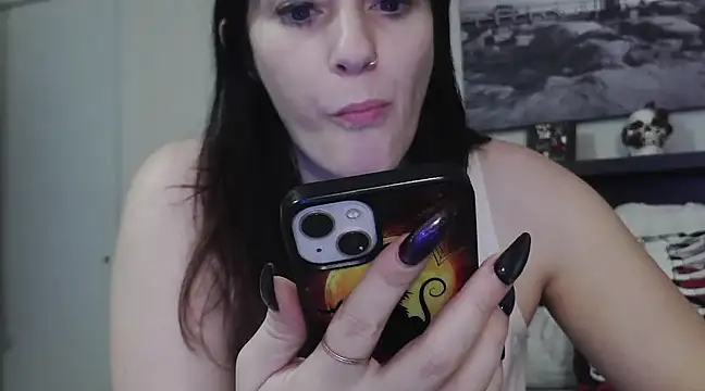 CrystalLakeXO online show from 17, 2, 2025