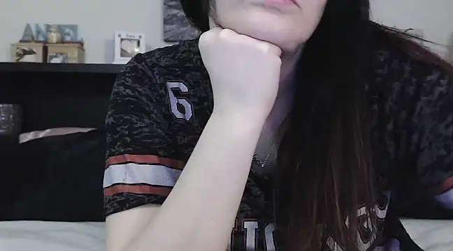 CrystalLakeXO online show from 21, 3, 2025