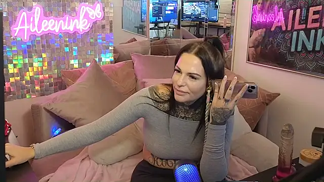 AileenInkOfficial online show from 7, 2, 2025