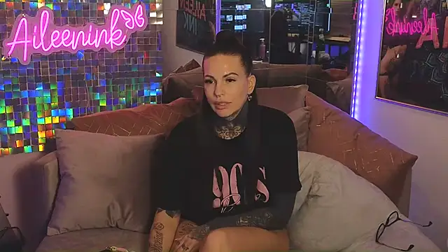 AileenInkOfficial online show from 9, 2, 2025