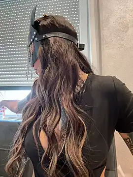 AileenInkOfficial online show from 27, 2, 2025