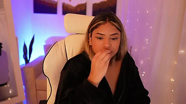 SaraParisi online show from 22, 12, 2024